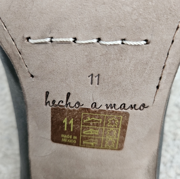 New BEEK Black Mules - Picture 6 of 7